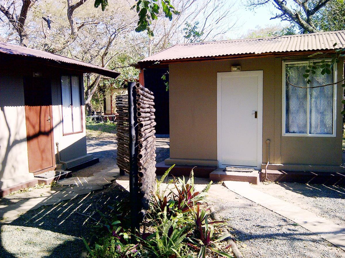 Villa Isinkwe Bush Camp à Hluhluwe Extérieur photo