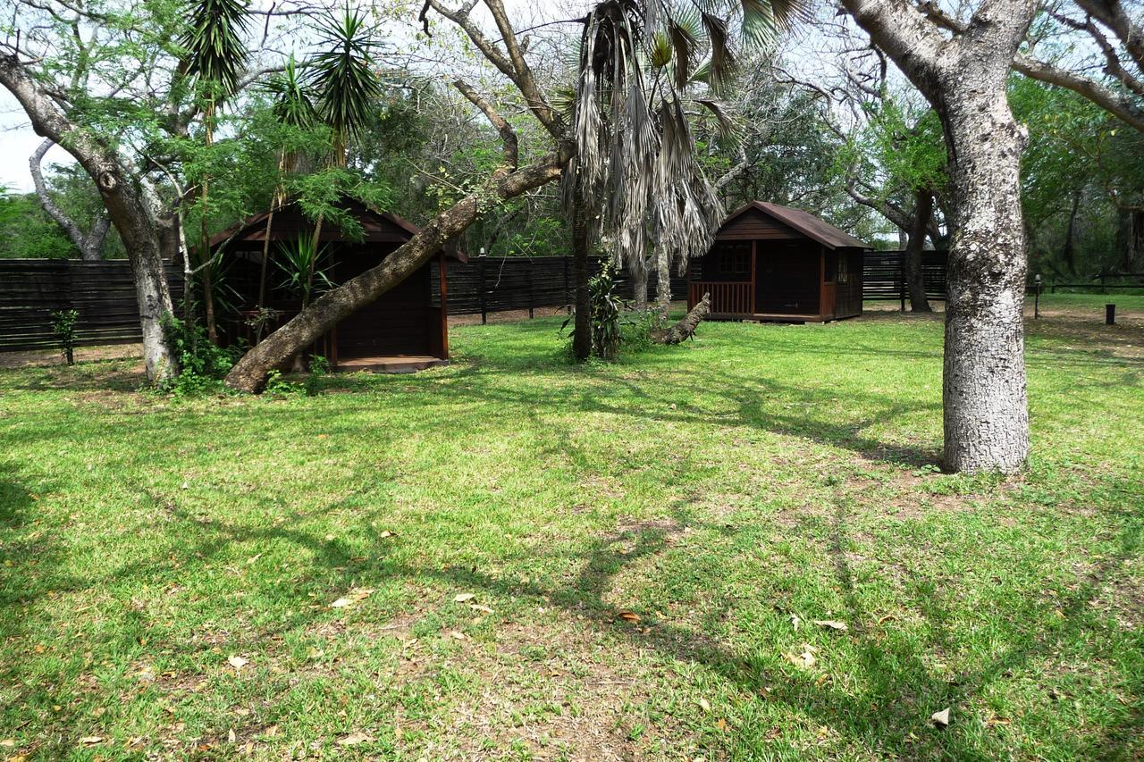 Villa Isinkwe Bush Camp à Hluhluwe Extérieur photo